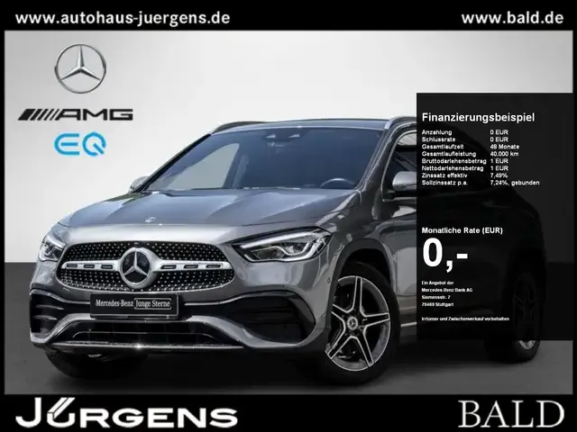 Mercedes-Benz GLA 220