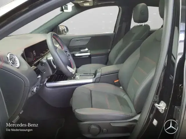 Mercedes-Benz EQA 300