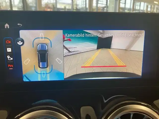 Mercedes-Benz EQB 350