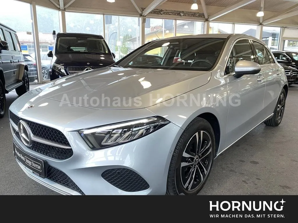 Mercedes-Benz A 220