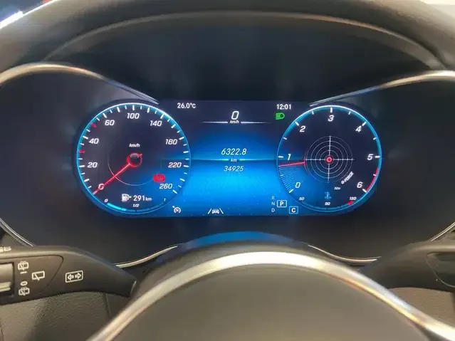 Mercedes-Benz C 220