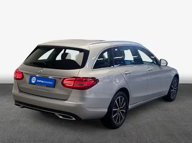 Mercedes-Benz C 220