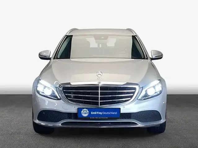 Mercedes-Benz C 220
