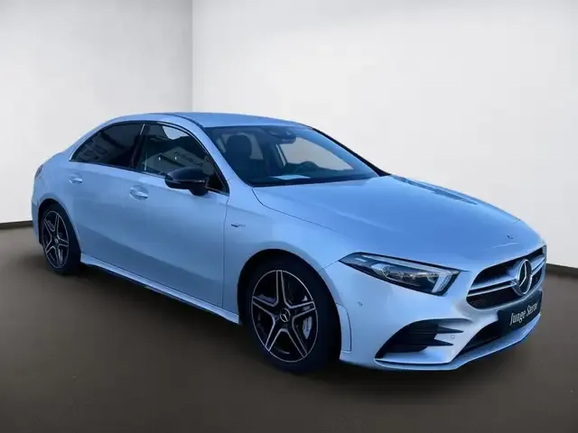 Mercedes-Benz A 35 AMG