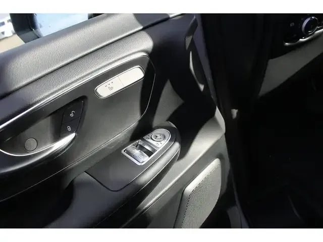 Mercedes-Benz EQV 300