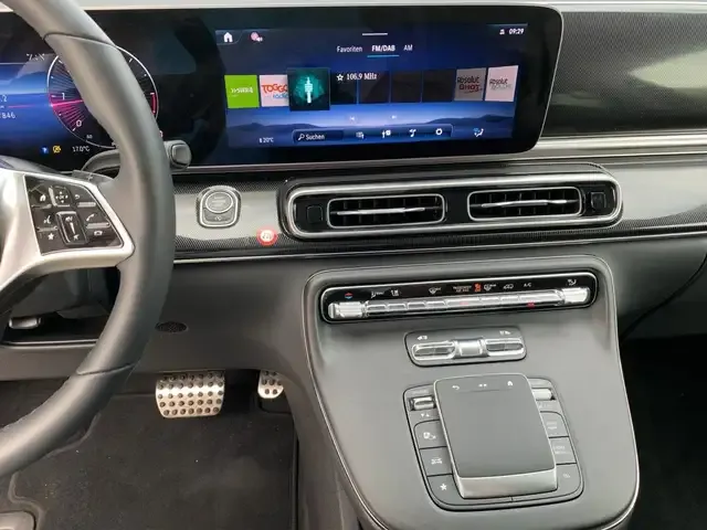 Mercedes-Benz V 250