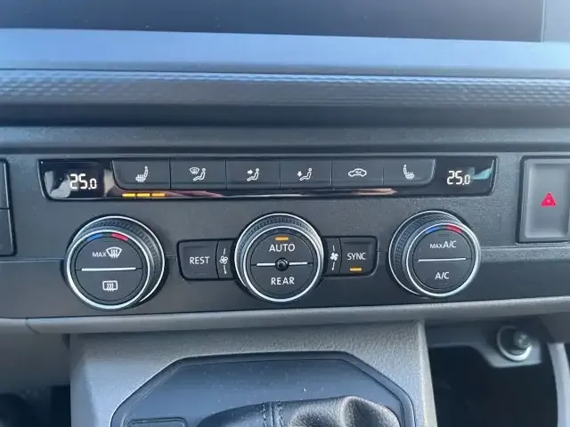 Volkswagen T6.1 Caravelle