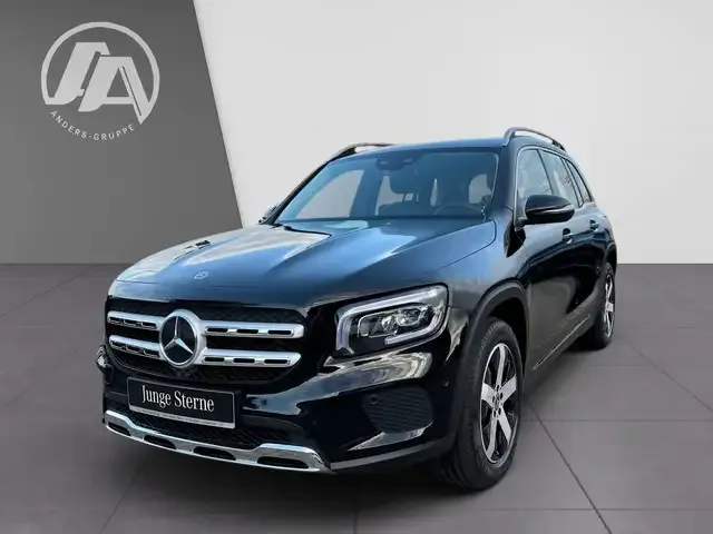 Mercedes-Benz GLB 220