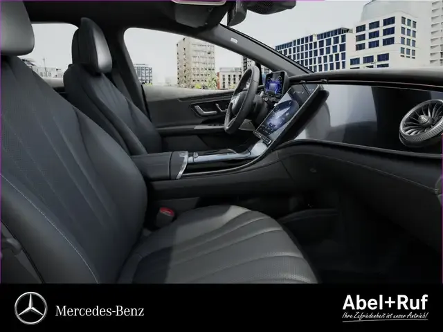 Mercedes-Benz EQE 300