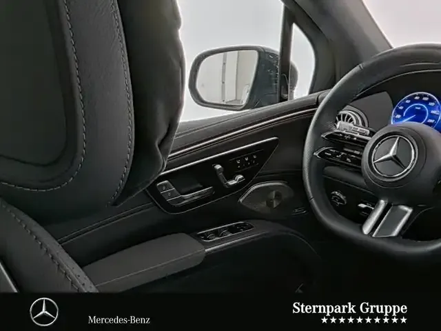 Mercedes-Benz EQS SUV