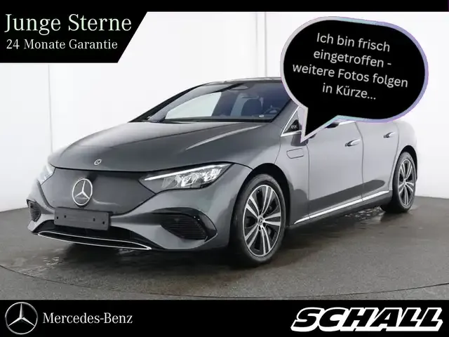 Mercedes-Benz EQE 300