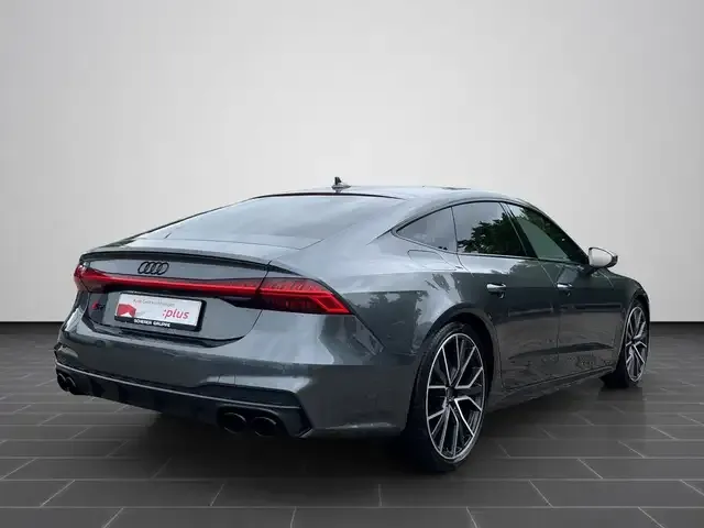 Audi S7