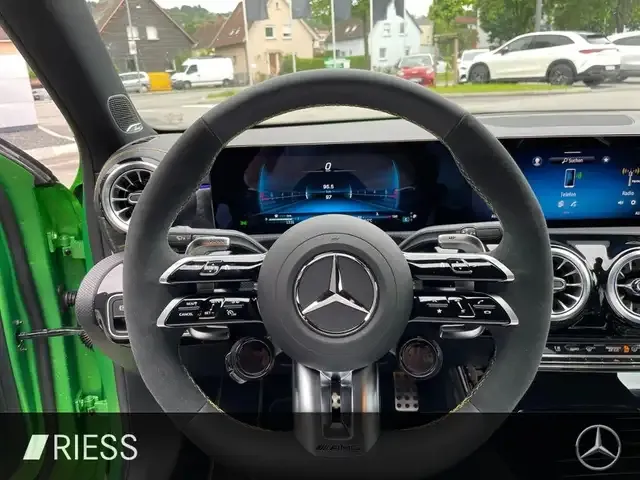Mercedes-Benz A 45 AMG