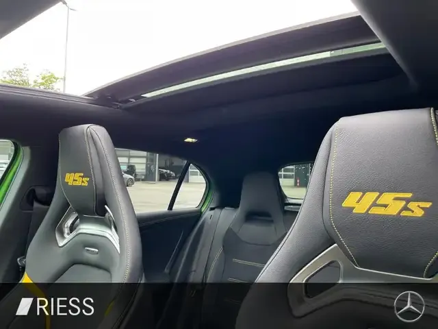 Mercedes-Benz A 45 AMG