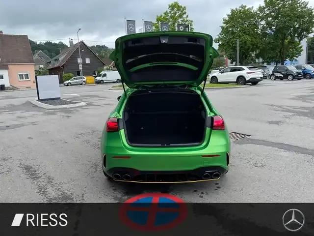 Mercedes-Benz A 45 AMG