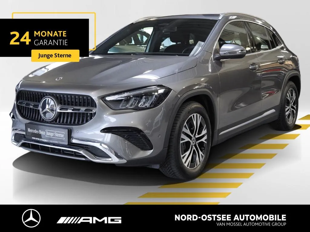 Mercedes-Benz GLA 200