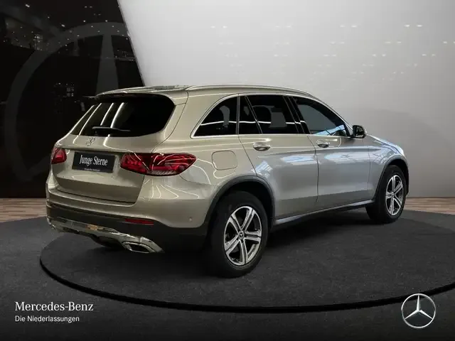 Mercedes-Benz GLC 220