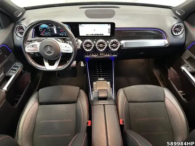 Mercedes-Benz GLB 220