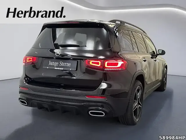 Mercedes-Benz GLB 220