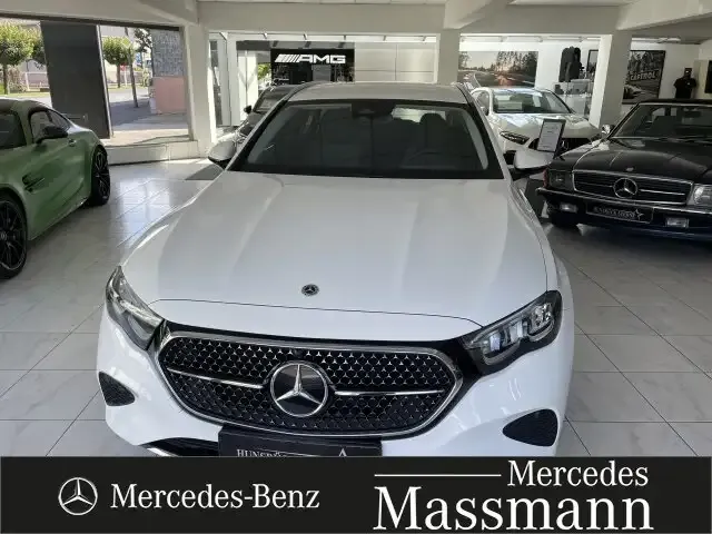 Mercedes-Benz E 220
