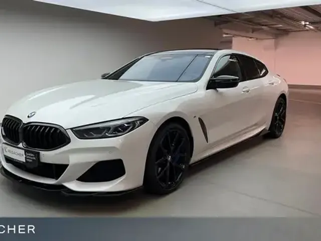 BMW 840