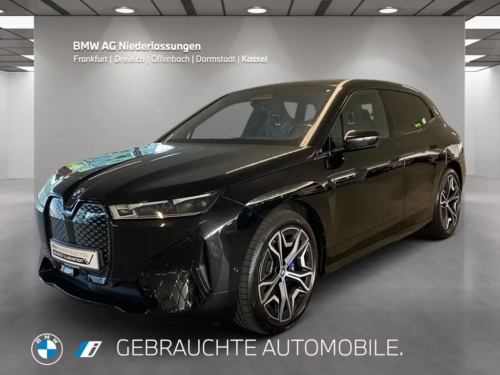 BMW iX