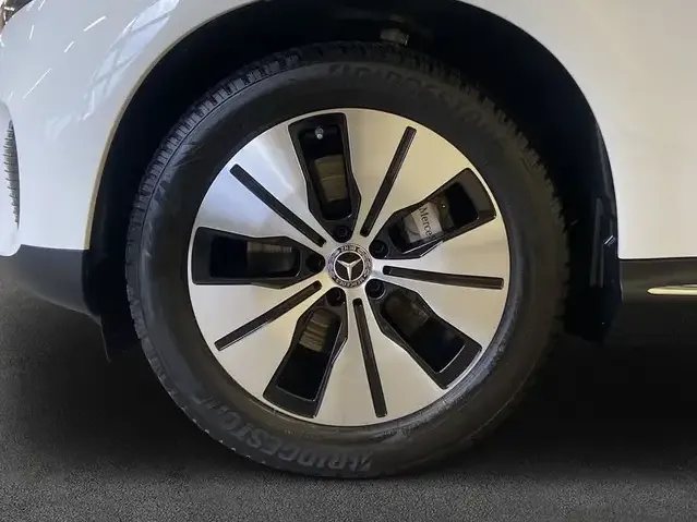 Mercedes-Benz EQC 400