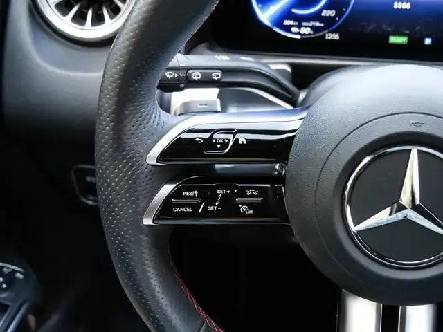 Mercedes-Benz EQB 350