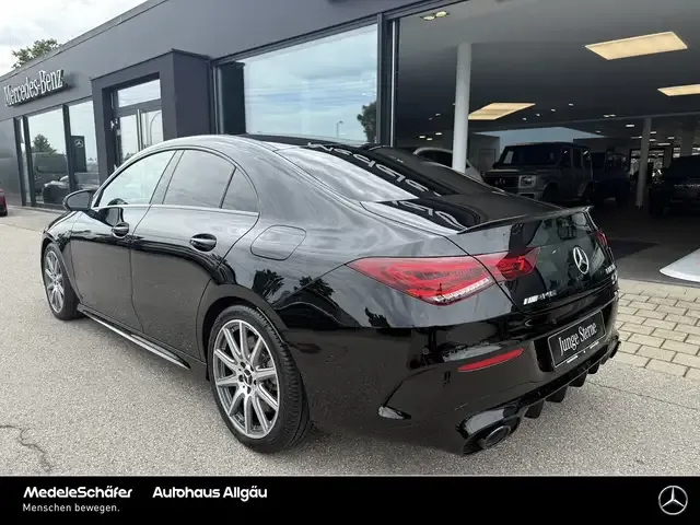 Mercedes-Benz CLA 35 AMG