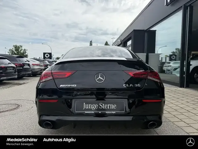 Mercedes-Benz CLA 35 AMG