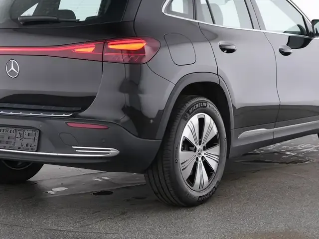 Mercedes-Benz EQA 250