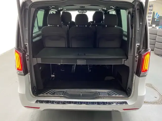 Mercedes-Benz V 250
