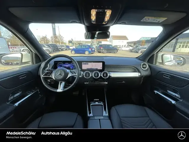 Mercedes-Benz EQB 300