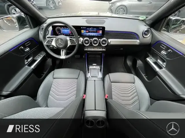 Mercedes-Benz GLB 200