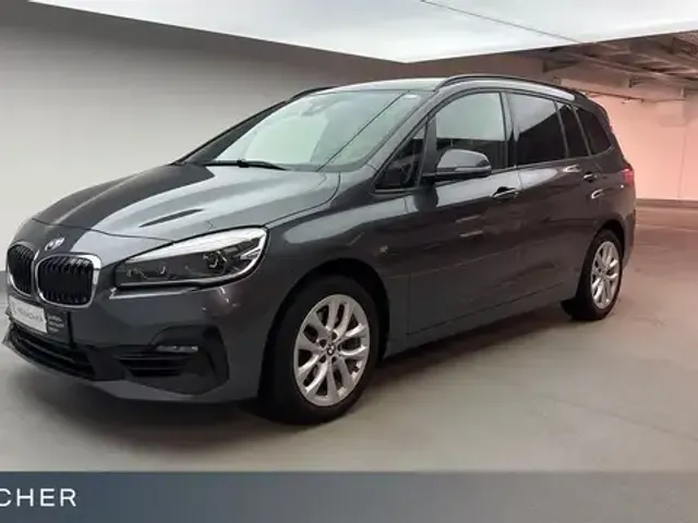 BMW 218