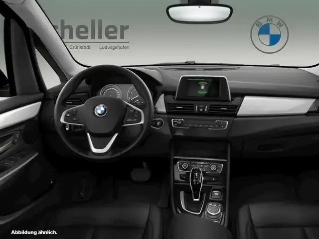 BMW 218