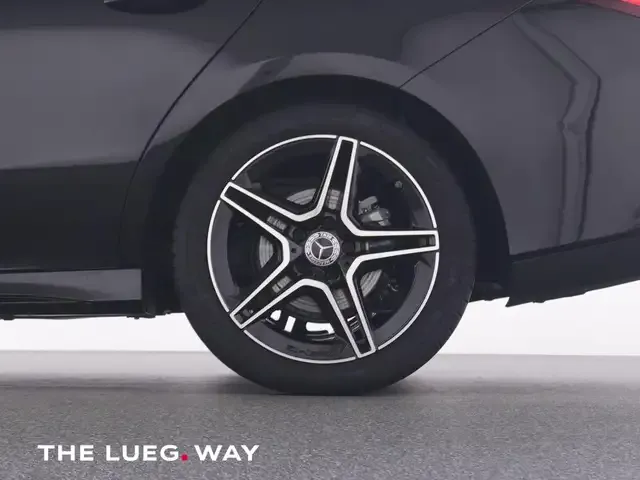 Mercedes-Benz CLA 180