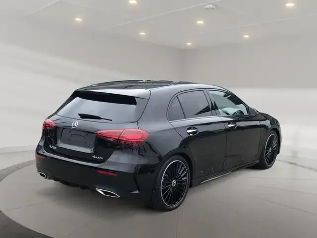 Mercedes-Benz A 220