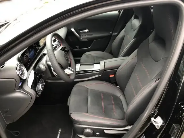 Mercedes-Benz A 220
