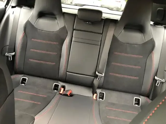 Mercedes-Benz A 220