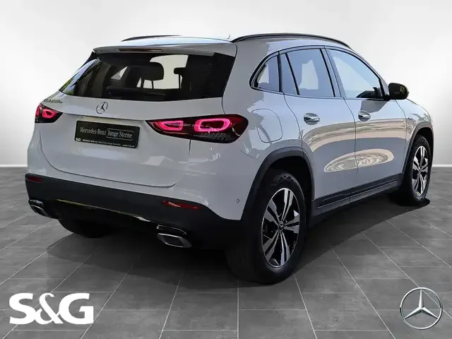Mercedes-Benz GLA 250