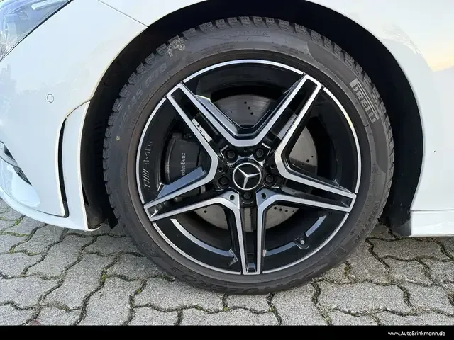 Mercedes-Benz CLA 250