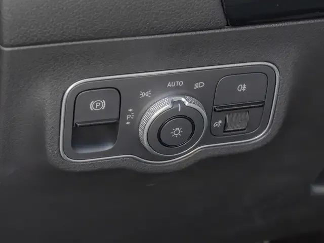 Mercedes-Benz GLA 180