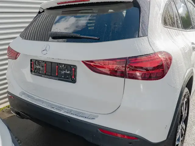 Mercedes-Benz GLA 180