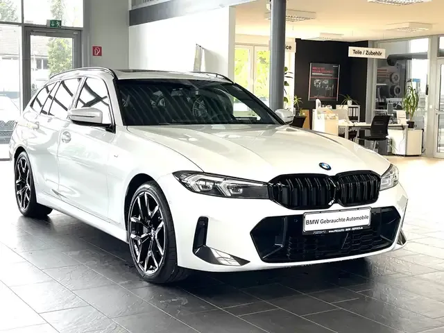 BMW 330