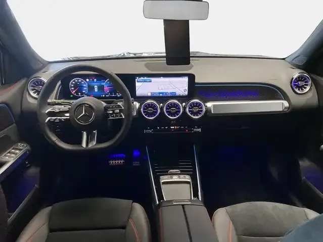 Mercedes-Benz GLB 200