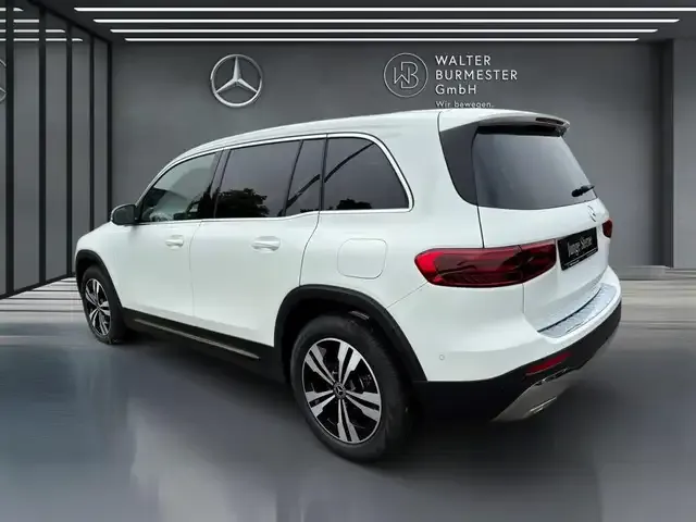 Mercedes-Benz GLB 220