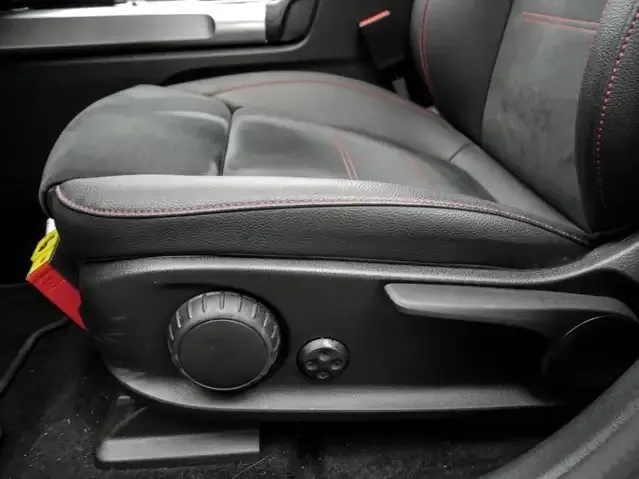 Mercedes-Benz EQB 300