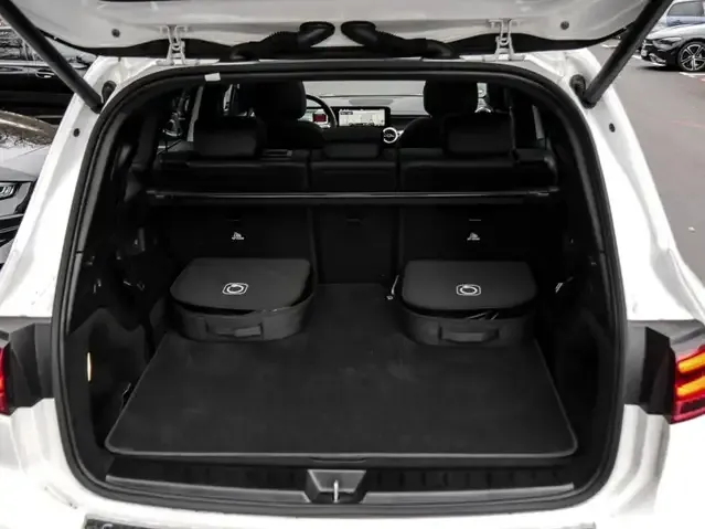 Mercedes-Benz EQB 300