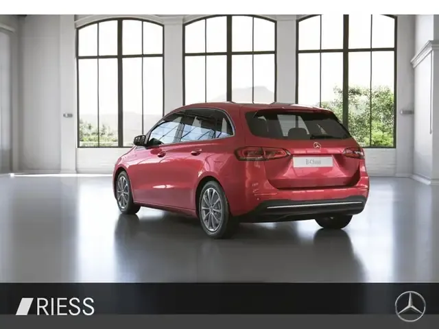 Mercedes-Benz B 250